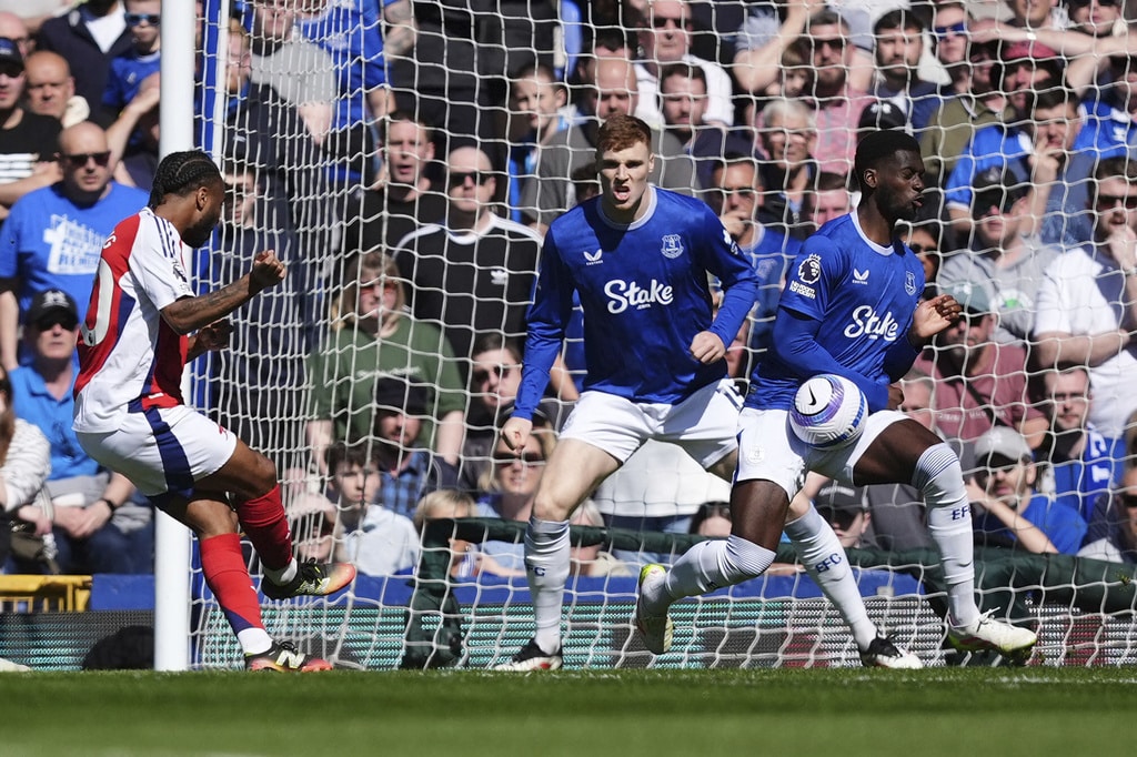 ผลบอลล่าสุด พรีเมียร์ลีก เอฟเวอร์ตัน อาร์เซนอล