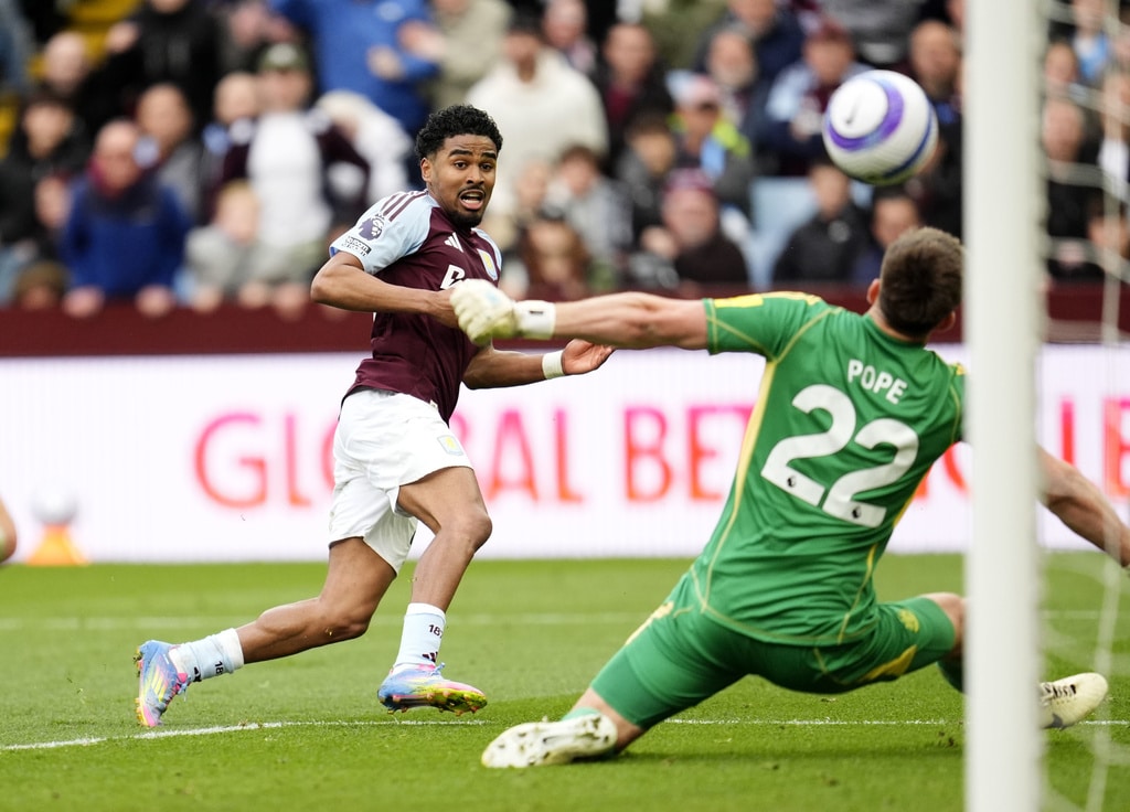 ผลบอลเมื่อคืนนี้ พรีเมียร์ลีก วิลล่า นิวคาสเซิ่ล