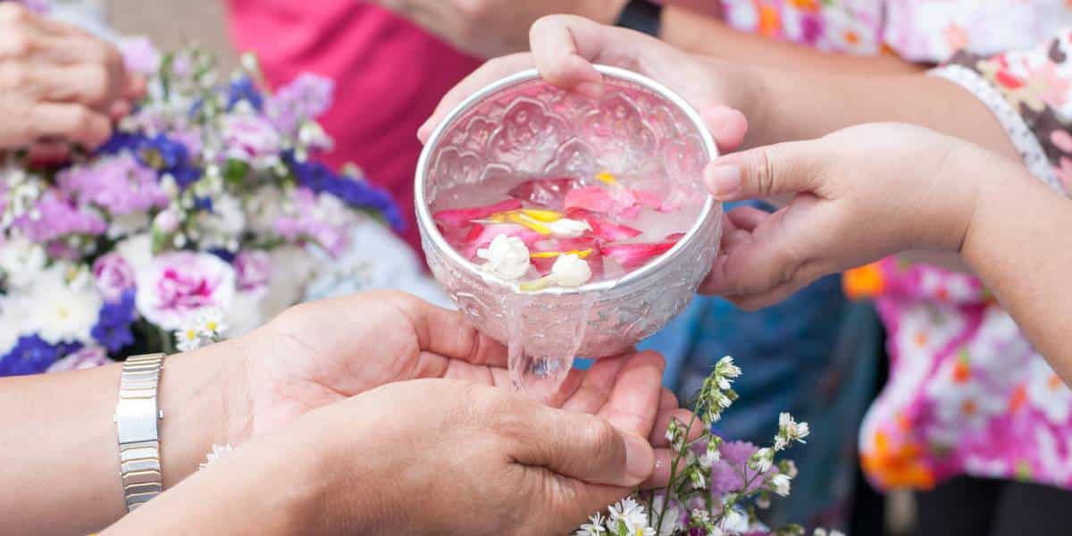 ภาพไม่เกี่ยวข้องกับเนื้อหา