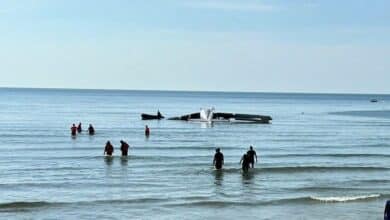 เครื่องบินเล็กตกชะอำ