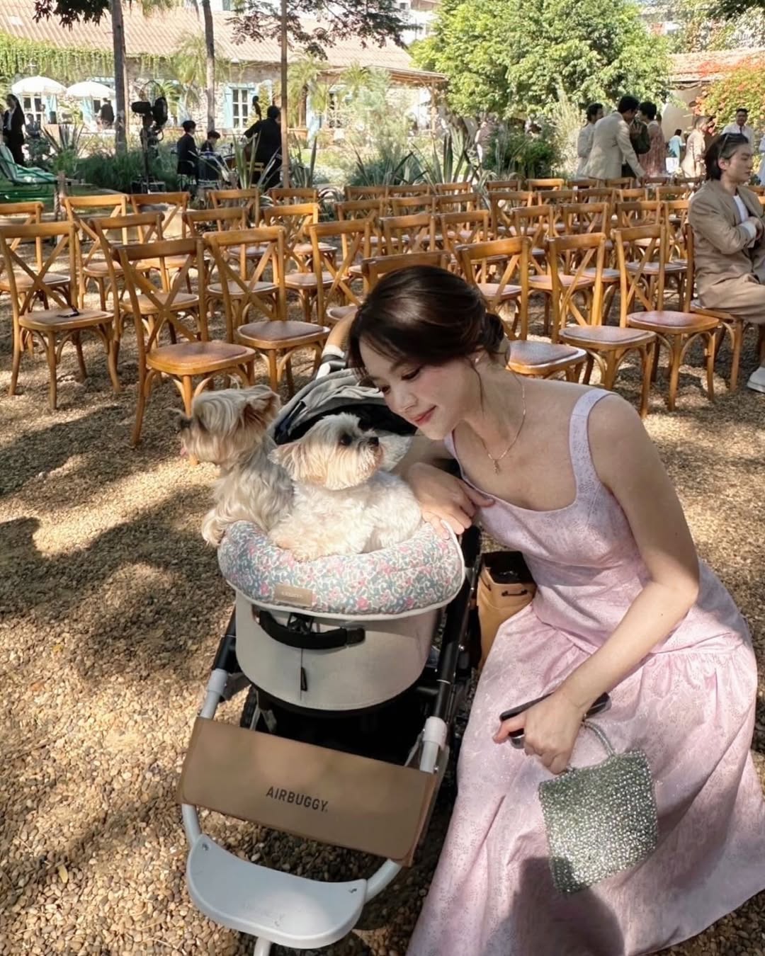 เปิดวาร์ป เซน เมจกา ผู้ประกาศข่าวหน้าใส เป็นล่ามให้ แจ็คสัน หวัง ออกโหนกระแส-6