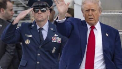 ระทึก โดนัลด์ ทรัมป์ เปลี่ยนเฮลิคอปเตอร์กลางทาง หลังเจอปัญหา