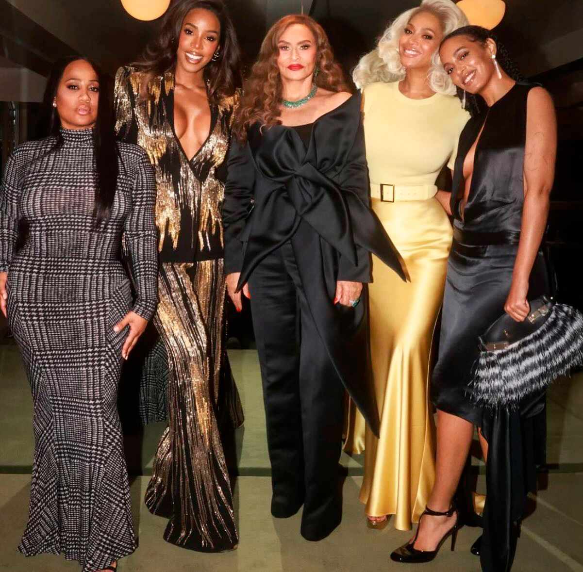 แองจี้ บียอนเซ่, เคลลี โรว์แลนด์, ทีน่า โนลส์, บียอนเซ่ และโซลานจ์