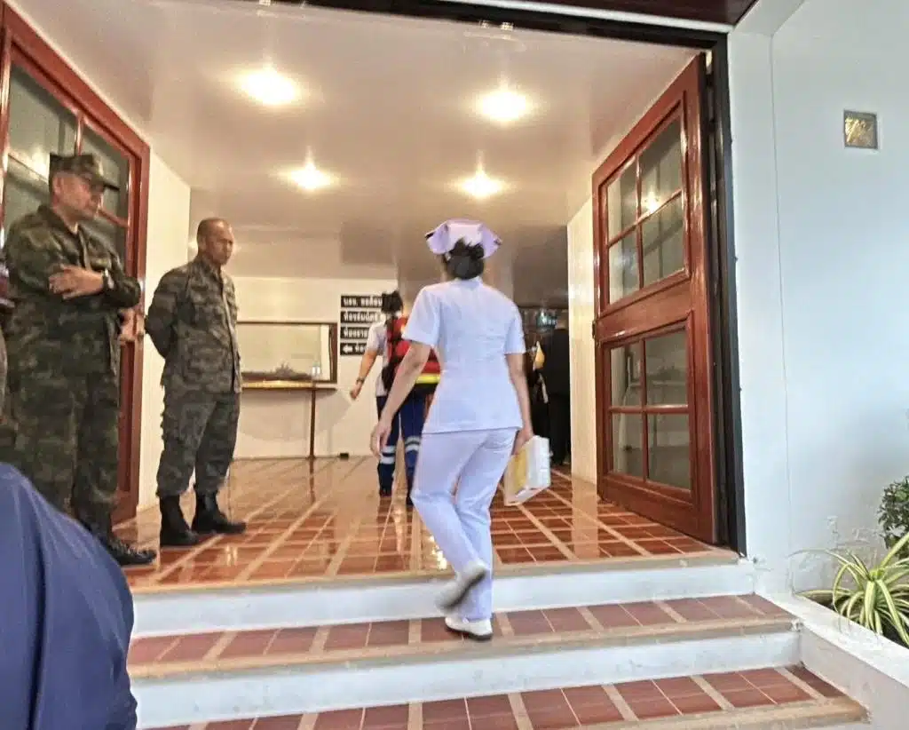 นายกเรียกแพทย์ตรวจด่วน