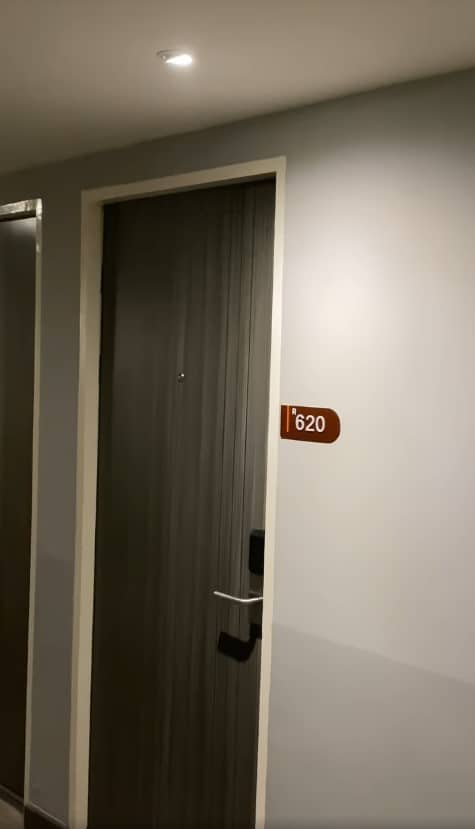 ห้องใครทำเสียงดัง อ่านหนังสือไม่ได้