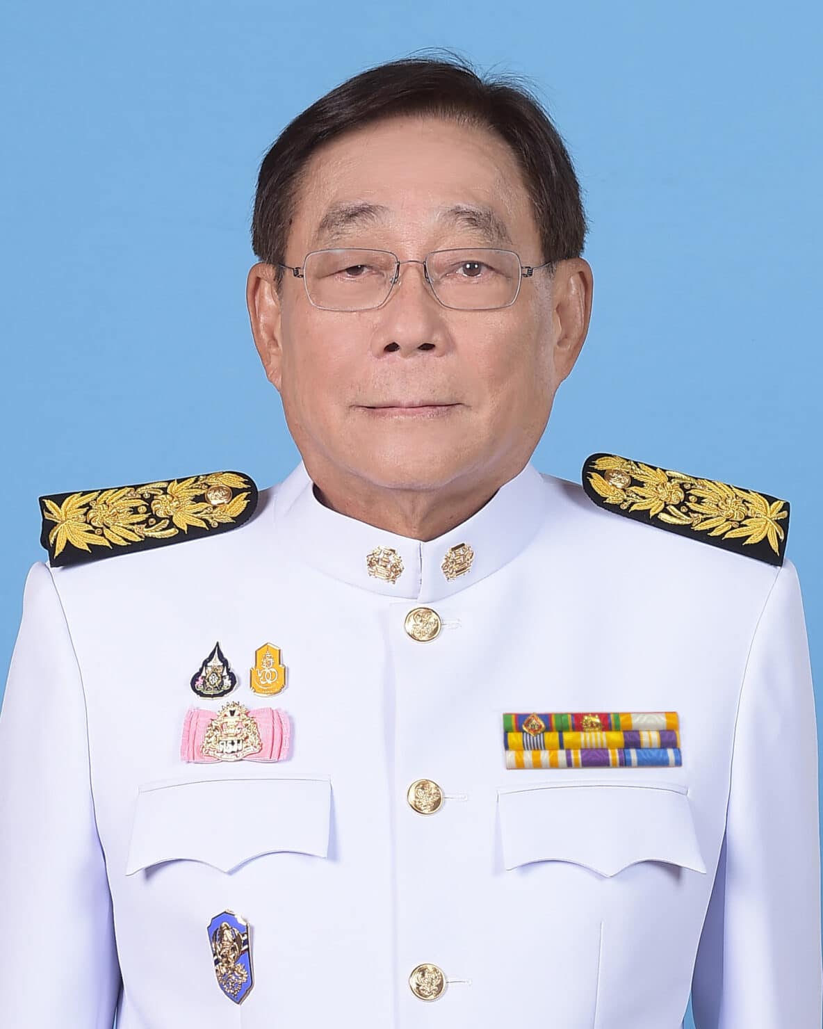 พิชัย รัฐมนตรีคลัง ถามเรื่องเศรษฐกิจ 