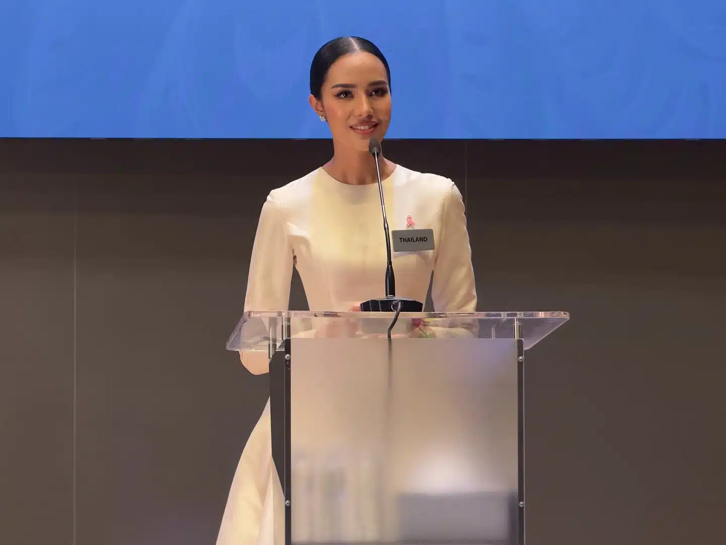 โอปอล เข้ารอบ Top 8 Miss world รอบ H2H