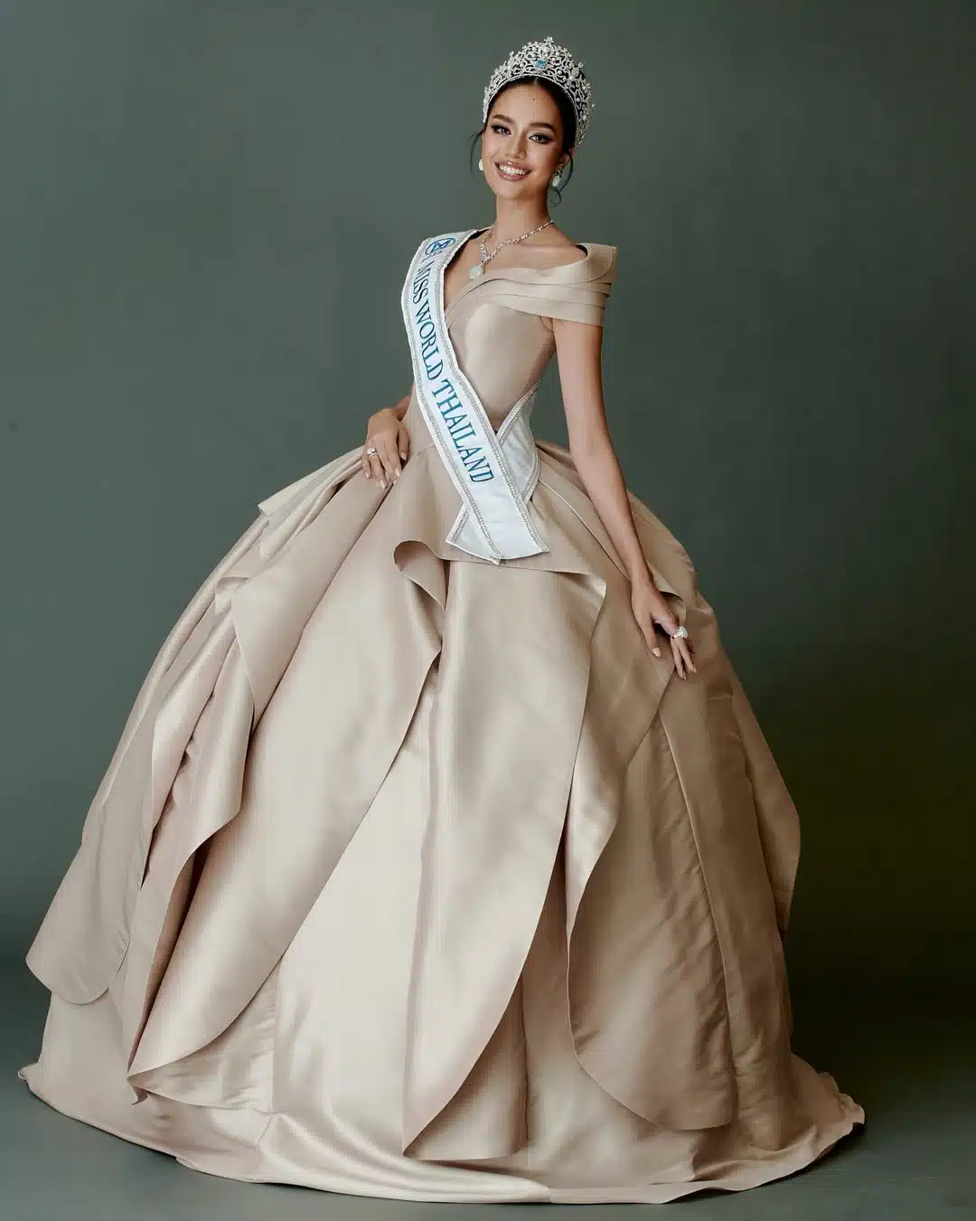 ส่งใจเชียร์! "โอปอลล์ สุชาตา" เริ่มภารกิจพิชิตมง Miss World 72 ที่อินเดีย