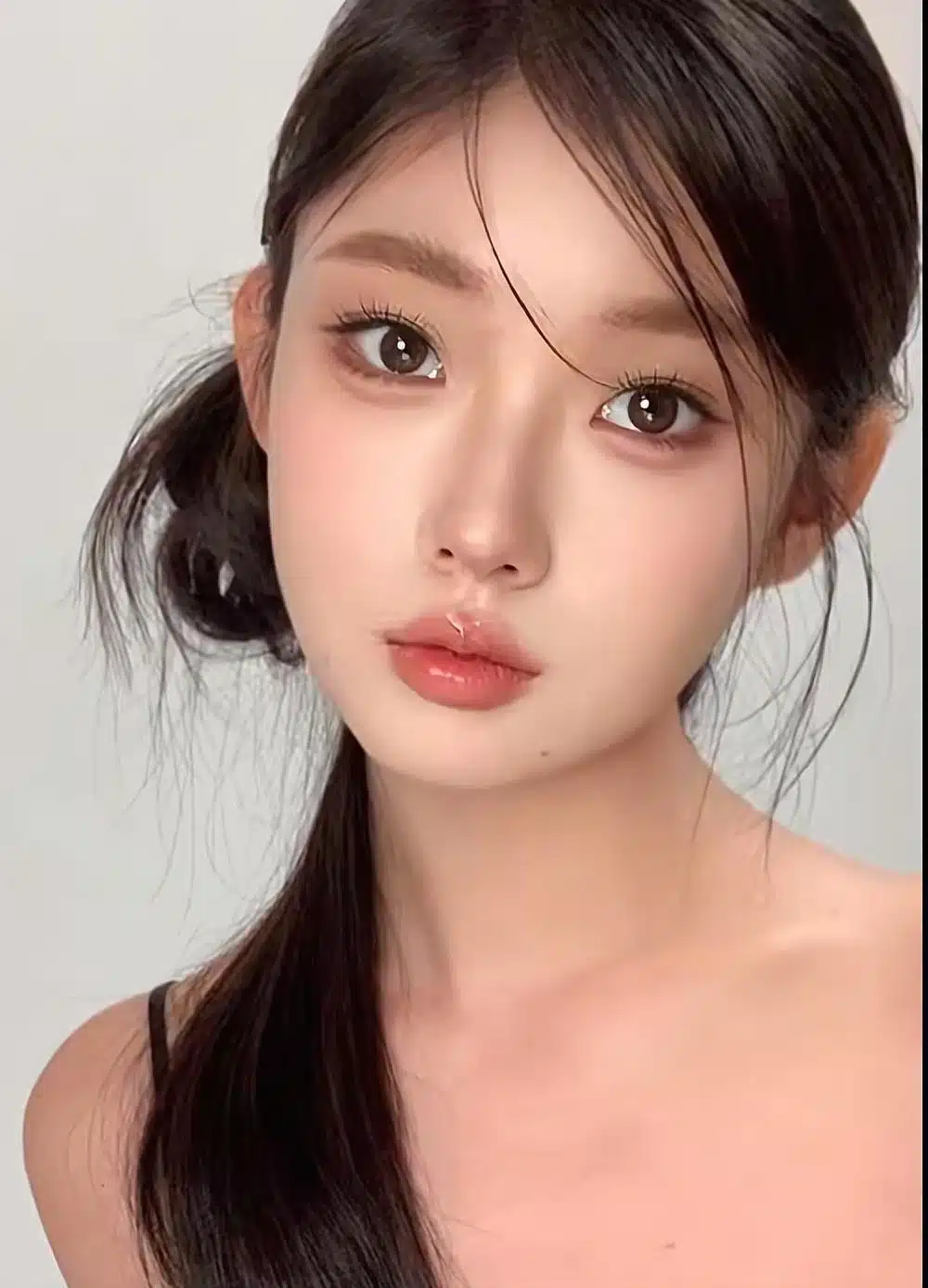ถงเหยา อินฟลูบิวตี้สาวจีน เสียโฉมหนัก หลังบ้านระเบิดไฟลุก