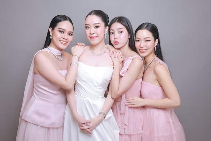 ประวัติตระกูล เอวา ปวรวรรณ วีระภุชงค์ 4 คนพี่น้อง