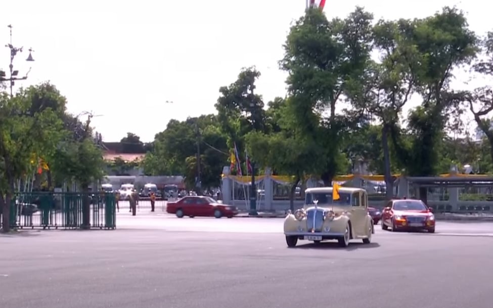 ทะเบียนรถในหลวง เสด็จฯ พิธีจรดพระนังคัลแรกนาขวัญ เลขเด็ดวันพืชมงคล 2568