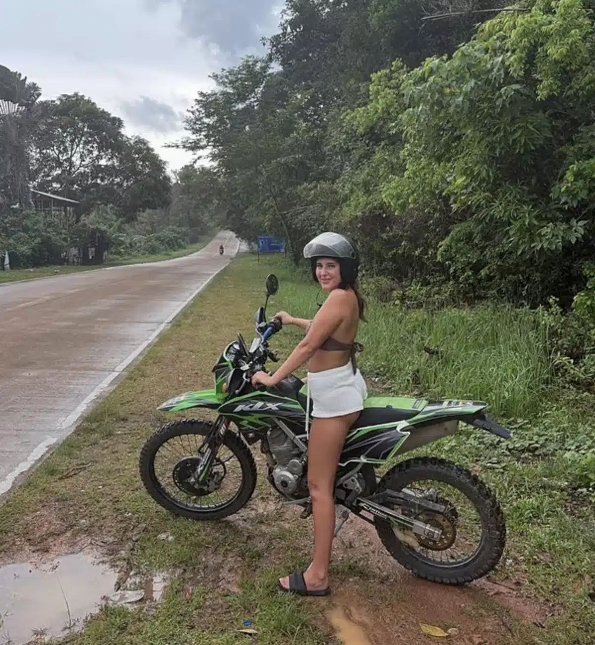 คดีพลิก! สาวอังกฤษวัย 18 ญาติร้อง หายตัวปริศนาที่ไทย พบตัวแล้ว ถูกจับขนกัญชา จ่อคุกตลอดชีวิต