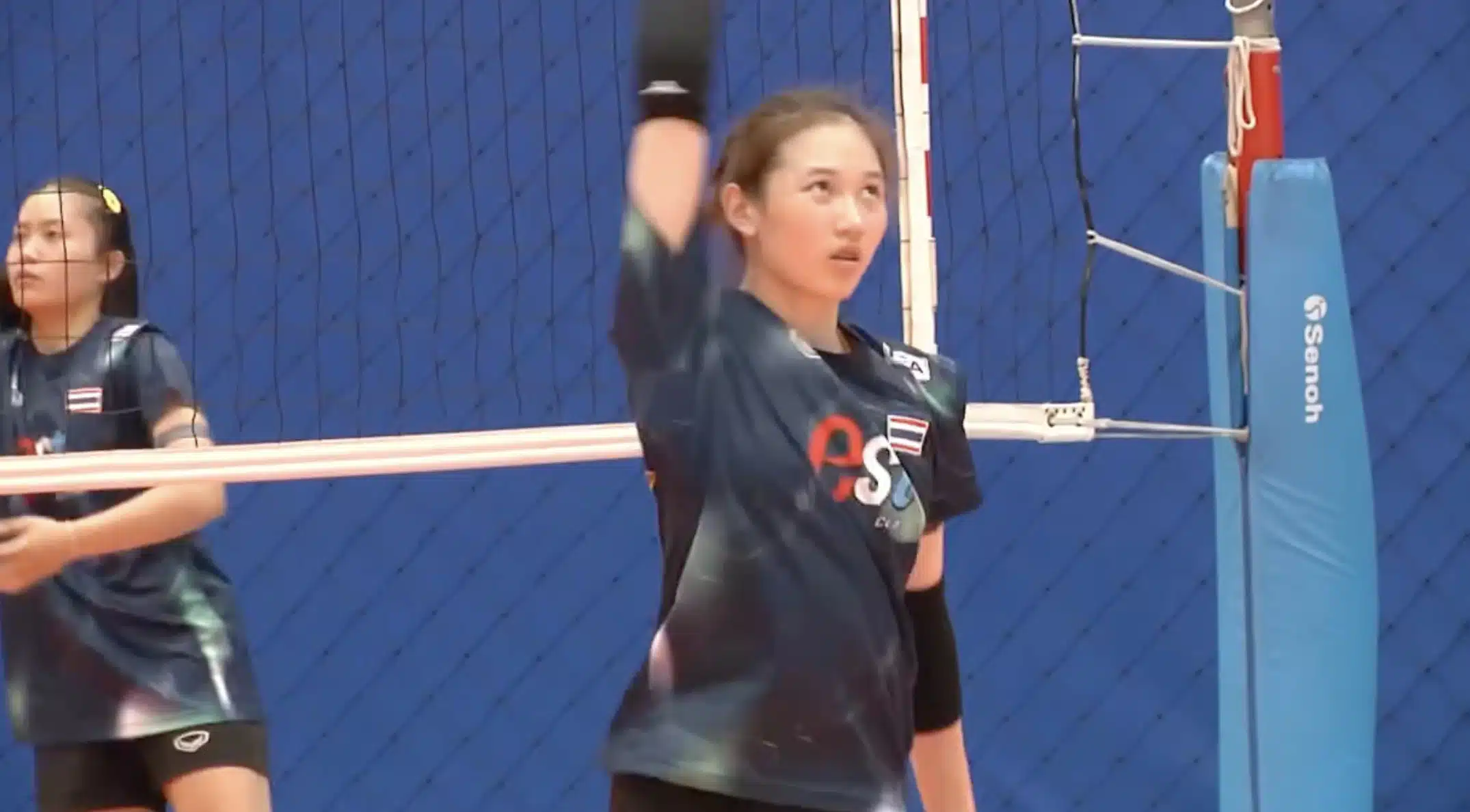 ยูฟ่า ดลพร เข้าร่วมซ้อมกับทีม ก่อนแข่งวอลเลย์บอลหญิงเนชั่นส์ลีก 2025