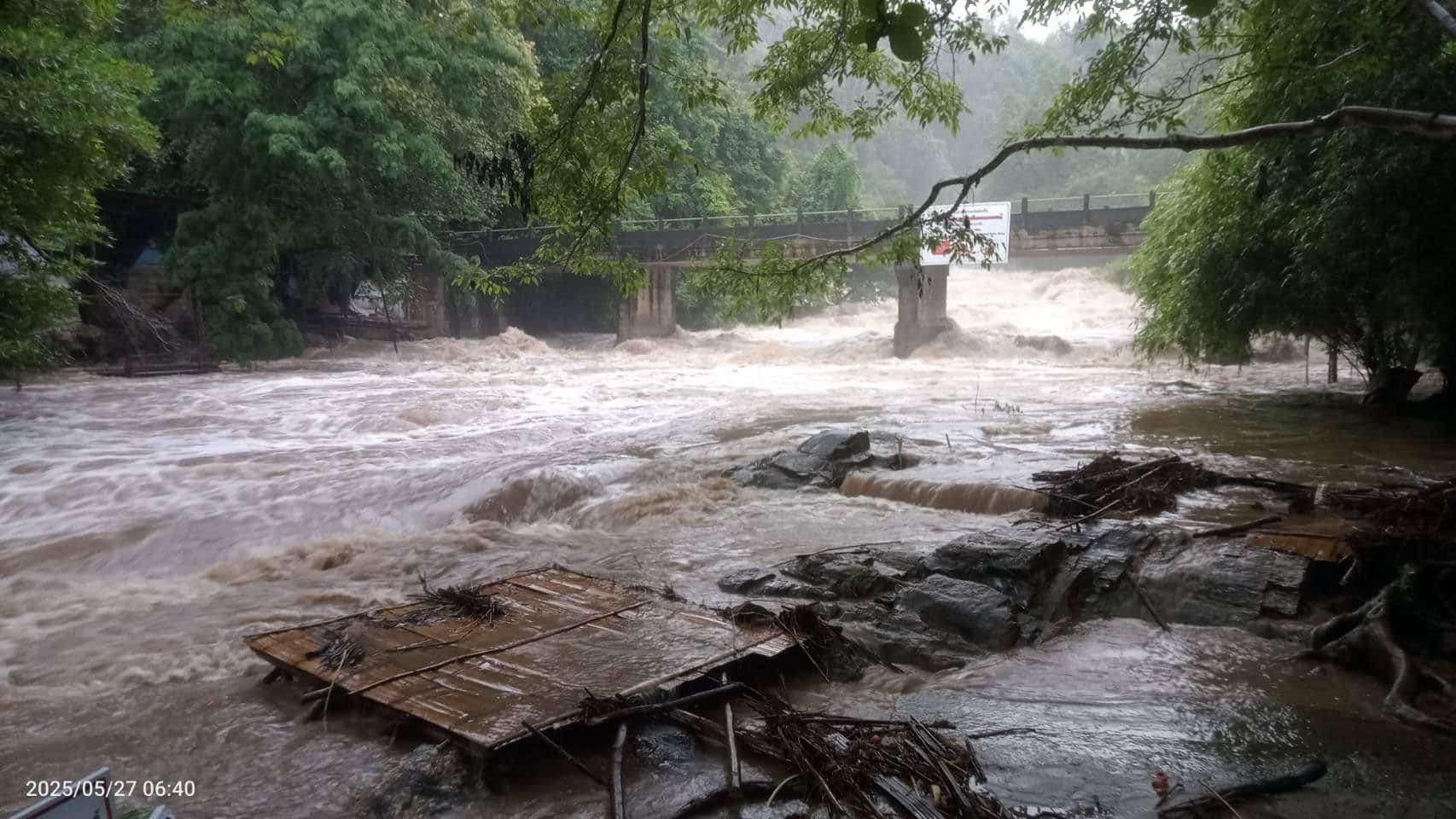 เชียงใหม่น้ำท่วมหนัก ระวังน้ำป่าไหลหลาก