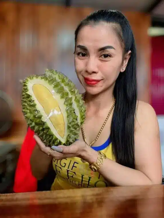 เบาะแสเจ๊แก้ว แม่ค้าทุเรียน