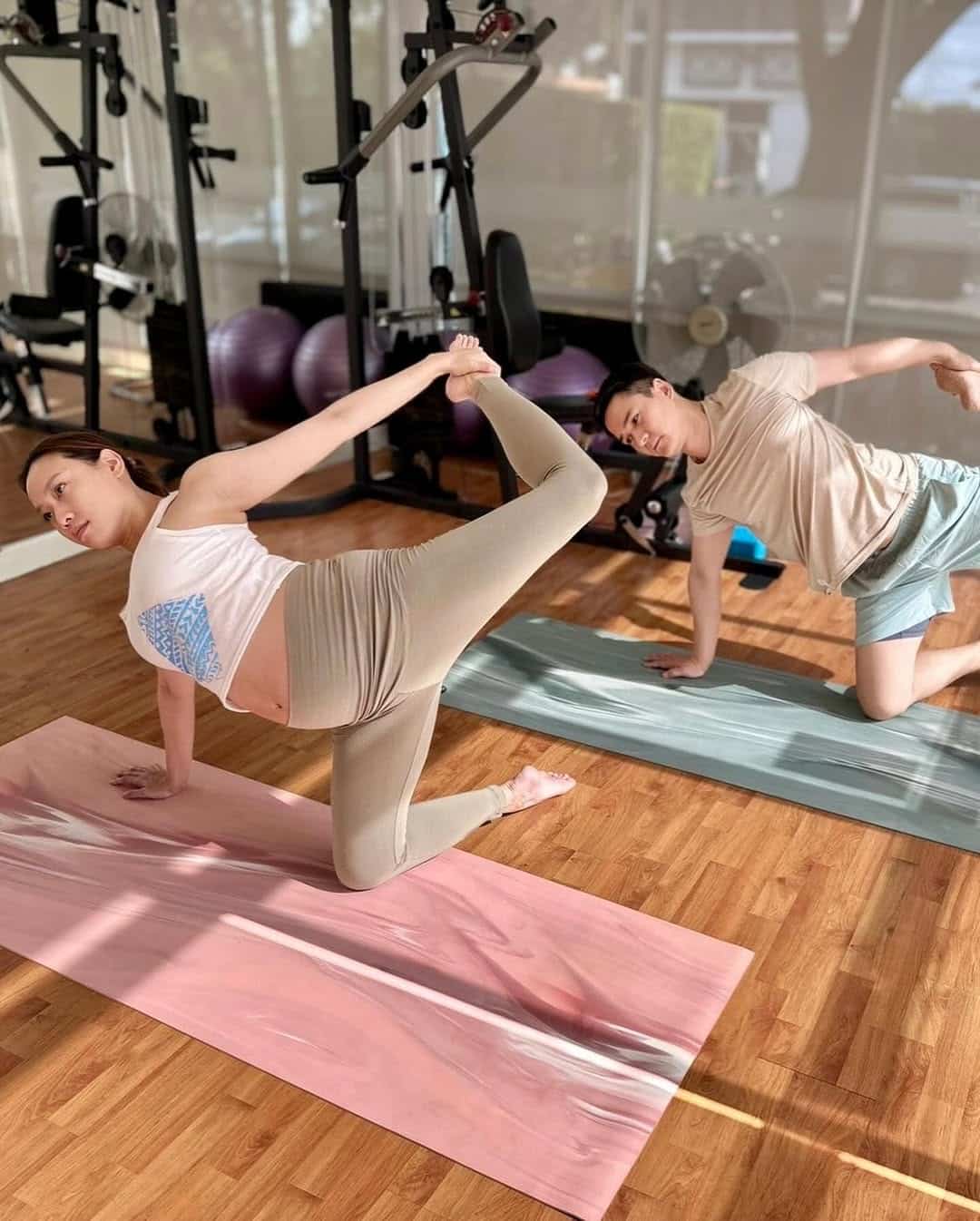 เปปเปอร์ UHT ปลื้มสุดหัวใจ ครีม ศุภากร ภรรยาคลอดลูกสาวคนแรก “น้องเรน่า” พร้อมโพสต์ภาพครอบครัวสุดอบอุ่น