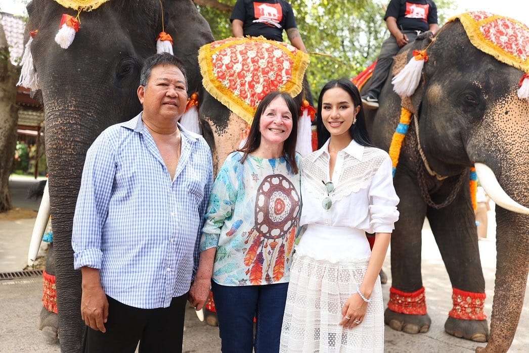 โอปอล สุชาตา นำทีมมิสเวิลด์ 2025 เยือนหมู่บ้านช้างอยุธยา ขอบคุณ จูเลีย มอร์ลีย์ บริจาค 20,000 ดอลลาร์ช่วยช้างเร่ร่อน
