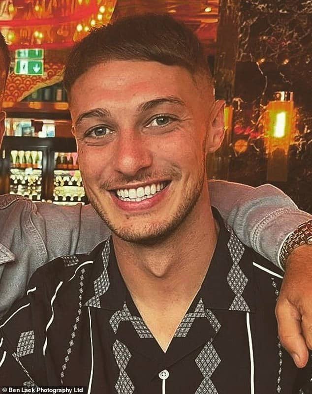 ครูพละอังกฤษเครียดผมร่วง ผูกคอดับคาห้องพักในดูไบ หลังซื้อ “ยาปลูกผมตัวแรง” ใช้เอง หวั่นผลข้างเคียงทางจิตจากยาออนไลน์ไร้ใบอนุญาต