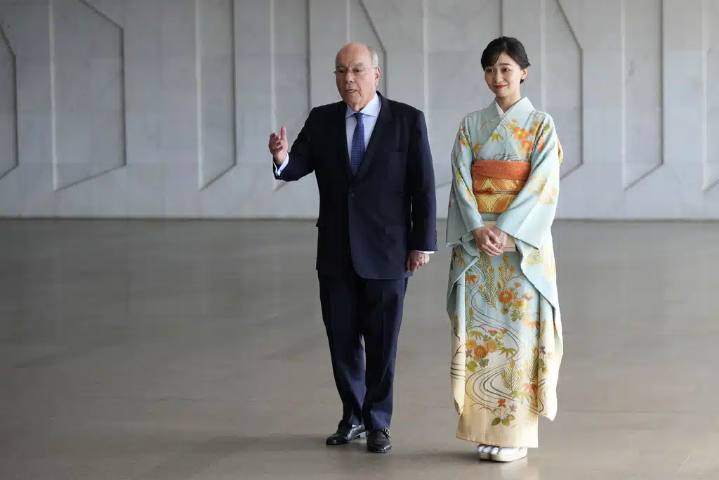เจ้าหญิงคาโกะทรงปฏิบัติพระกรณียกิจ