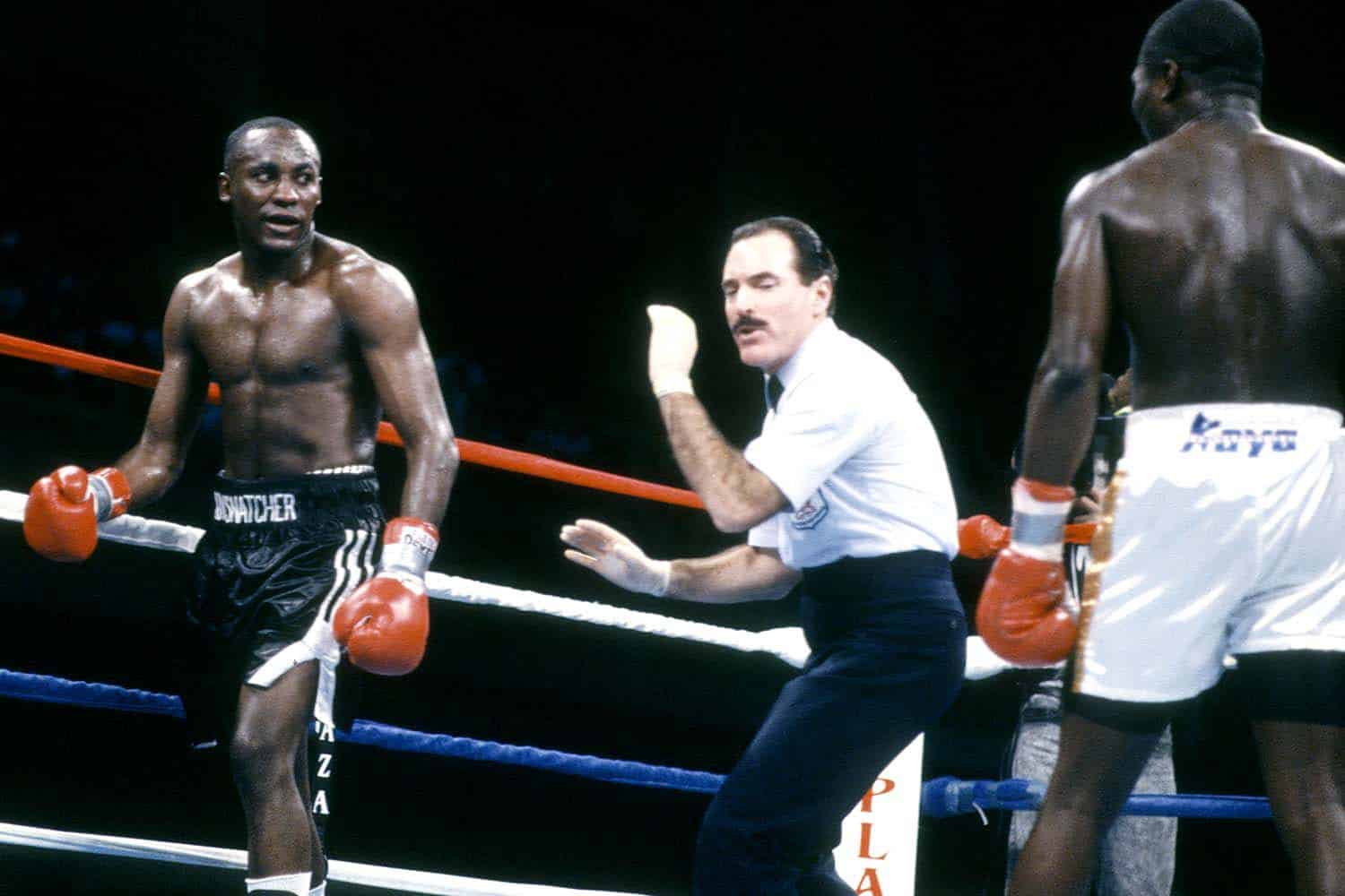 ไมค์ “เดอะบอดี้สแนตเชอร์” แม็คคอลลัม ตำนานนักชกแชมป์โลก เสียชีวิตแล้วในวัย 68 ปี