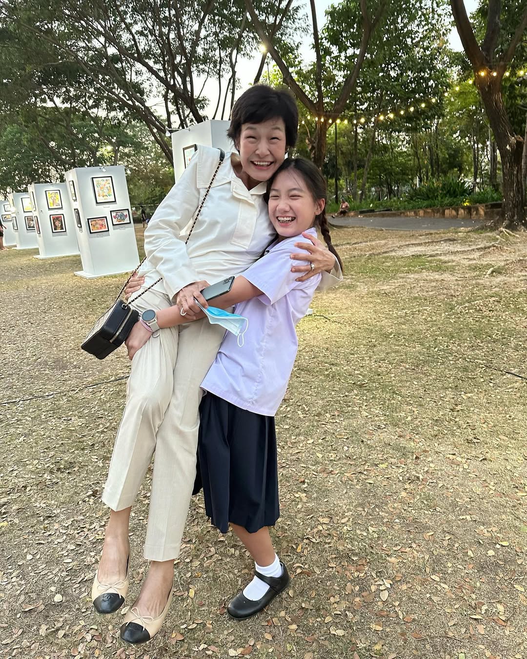 บอย ปกรณ์ สูญเสียคุณแม่ งามทิพย์ คนบันเทิงและแฟนคลับร่วมอาลัย-5