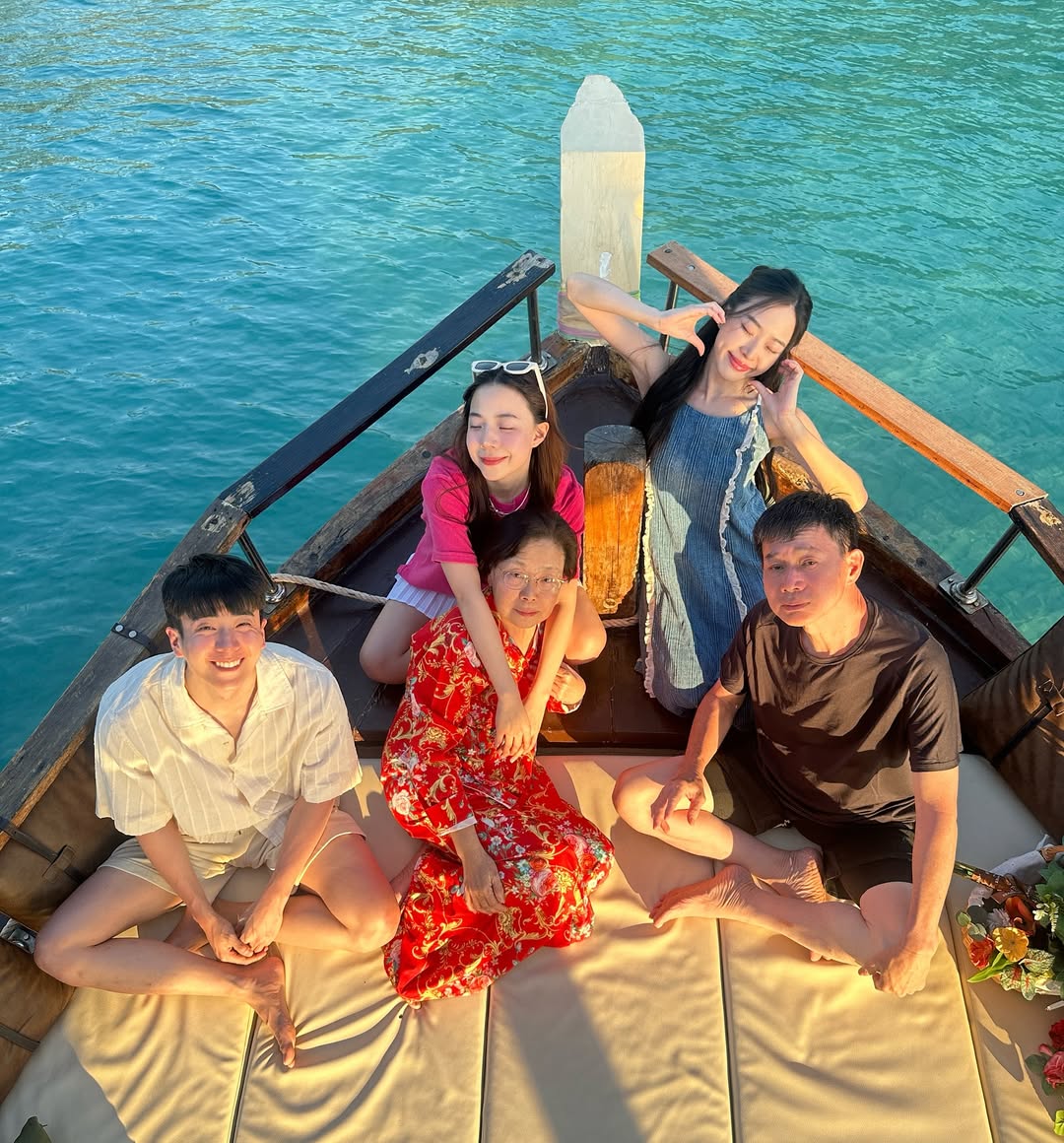 ภาพครอบครัวนนกุล - 2
