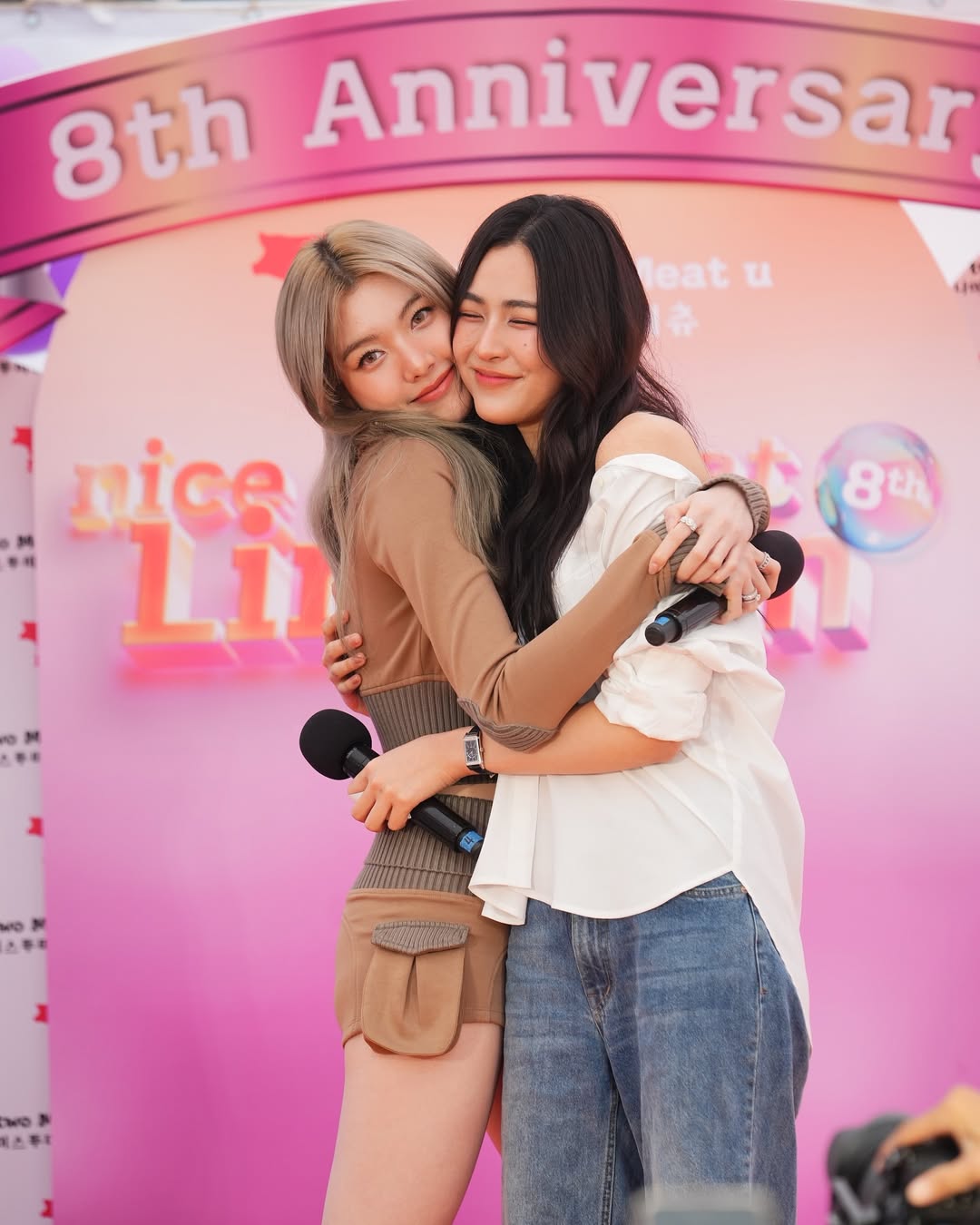 หลิงหลิง และ ออม
