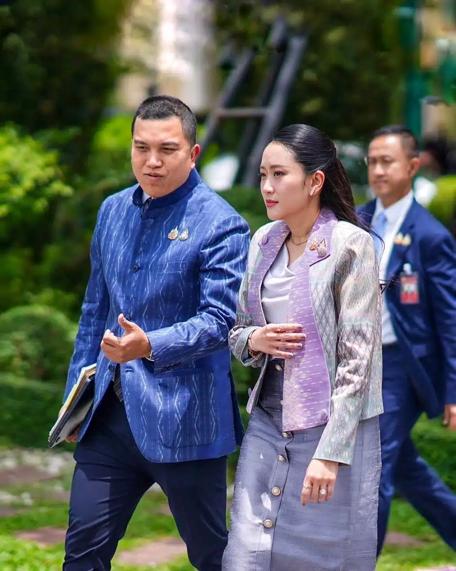 นางสาวแพทองธาร ชินวัตร และ คณาพจน์ โจมฤทธิ์