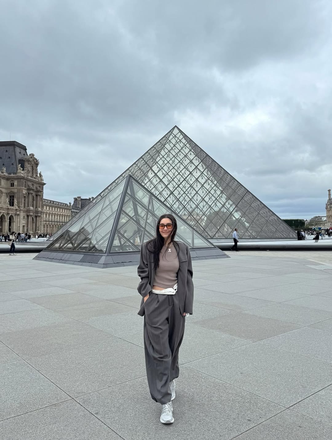 ช็อตเดียวเอาอยู่! เบลล่า ราณี อวดแซ่บ สลัดลุคนางเอก นุ่งทูพีชสีขาวจั๊วะ ทำไอจีร้อนฉ่า-2