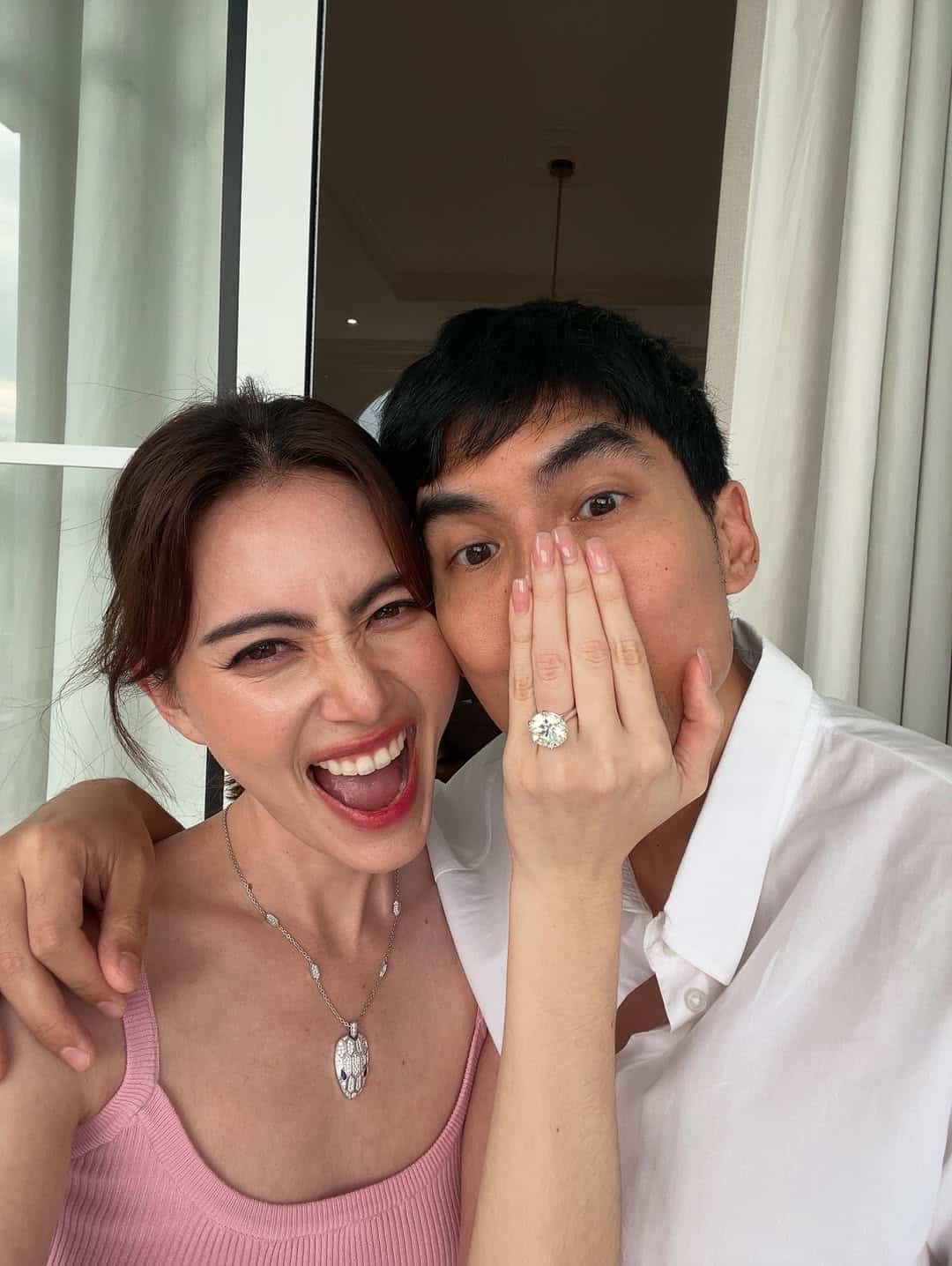 ใหม่ ดาวิกา อวดแหวนเพชรเม็ดโต หลัง เต๋อ ฉันทวิชช์ ขอแต่งงาน ฉลองรัก 7 ปี-2