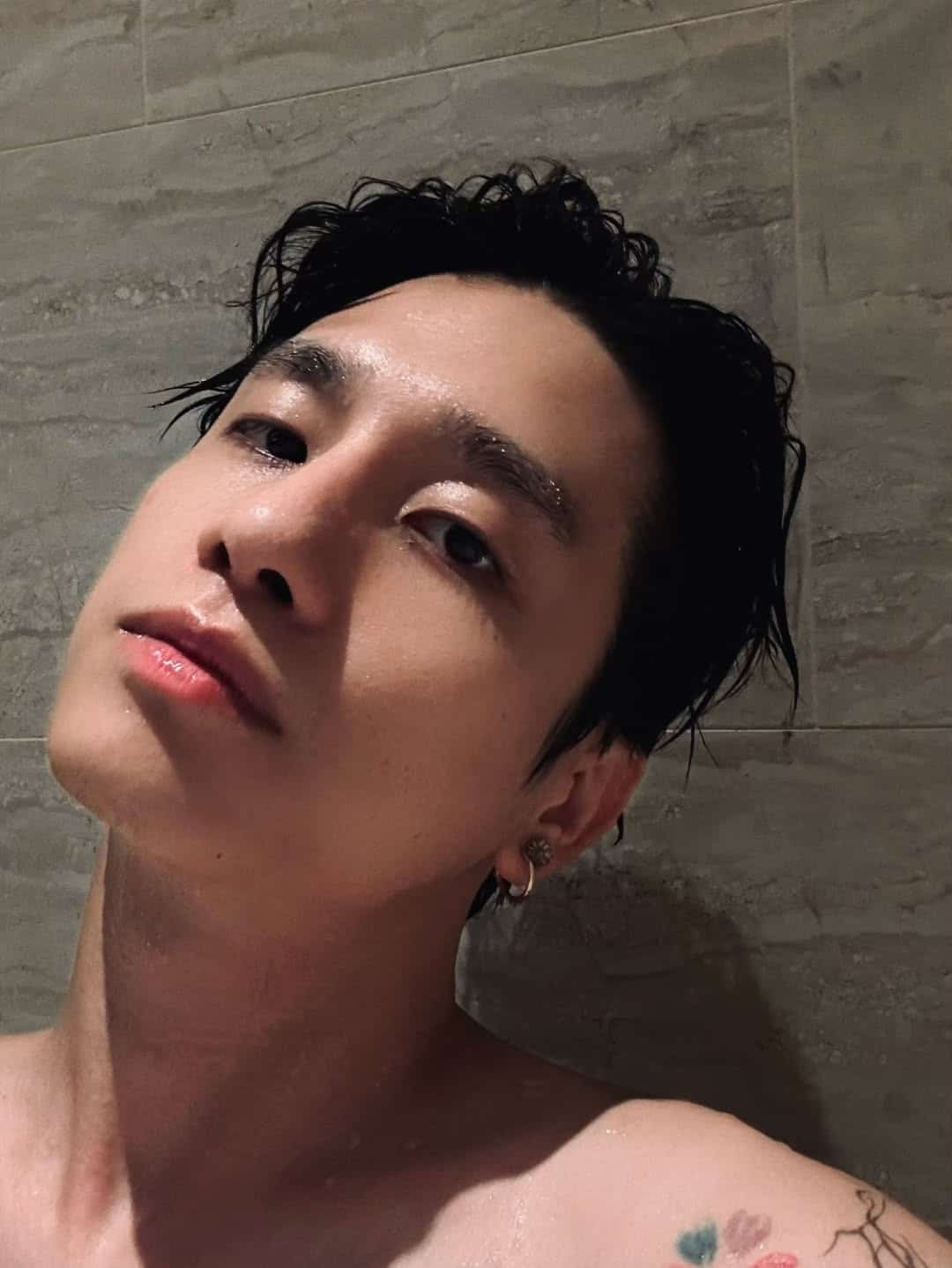เปิดเบื้องลึก ประวัติ พร้อม ราชภัทร พระเอกวายสายเข้ม เก่งพร้อมทุกด้าน มุมส่วนตัวที่คนไม่รู้ IG : @anotherboytj