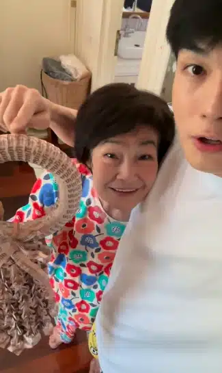 บอย ปกรณ์ สูญเสียคุณแม่ งามทิพย์ คนบันเทิงและแฟนคลับร่วมอาลัย-7