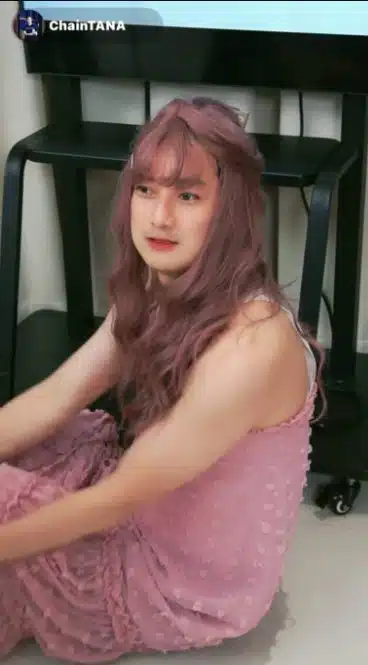 เชน ธนา ใส่วิก ขายของใช้หนี้ร้อยล้าน