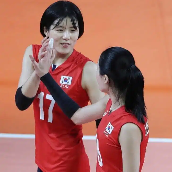 อีแจยองกับคิมยอนคยองสมัยร่วมทีมพิงค์สไปเดอร์ ลีกเกาหลีใต้