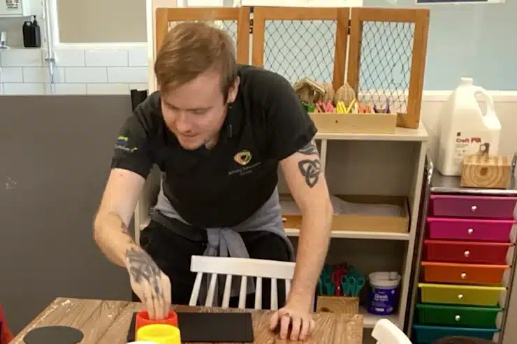 ออสเตรเลียช็อก จับครูพี่เลี้ยงเด็ก ข่มขืนในศูนย์ดูแลเด็ก เหยื่ออายุต่ำกว่า 5 ปี สั่งตรวจโรคติดต่อเด็กกว่า 1,200 ราย