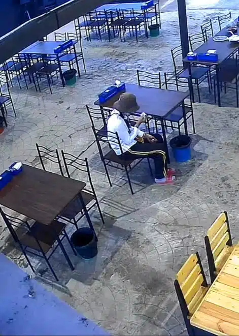 สาวพิการขอข้าวกินประทังชีวิต
