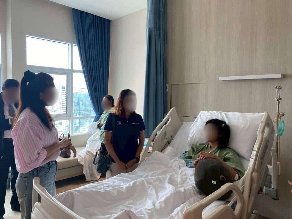 ด่วน! สั่งพักงาน คนขับรถเมล์ เปิดเลนขับย้อนศร ชน นศ.ข้ามทางม้าลาย บาดเจ็บ-1