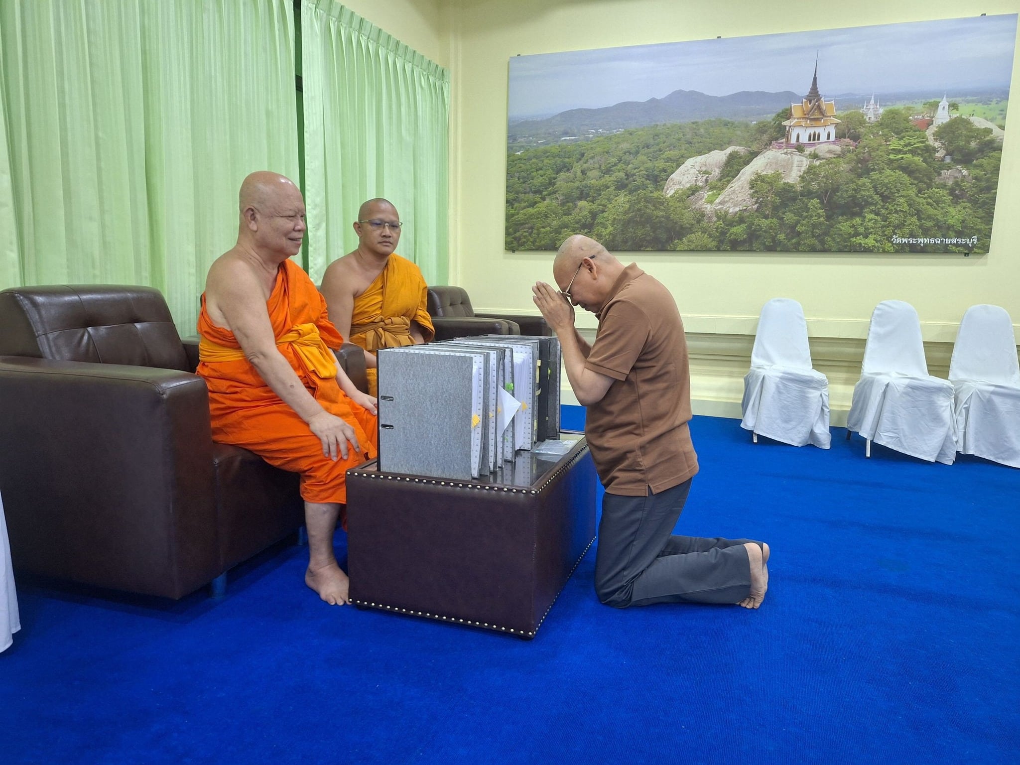 ทิดประดิษฐ์ โผล่คืนเอกสารวัด พร้อมโชว์ยอดเงินในบัญชีหลักหมื่น ลั่น กันคนใส่ความ