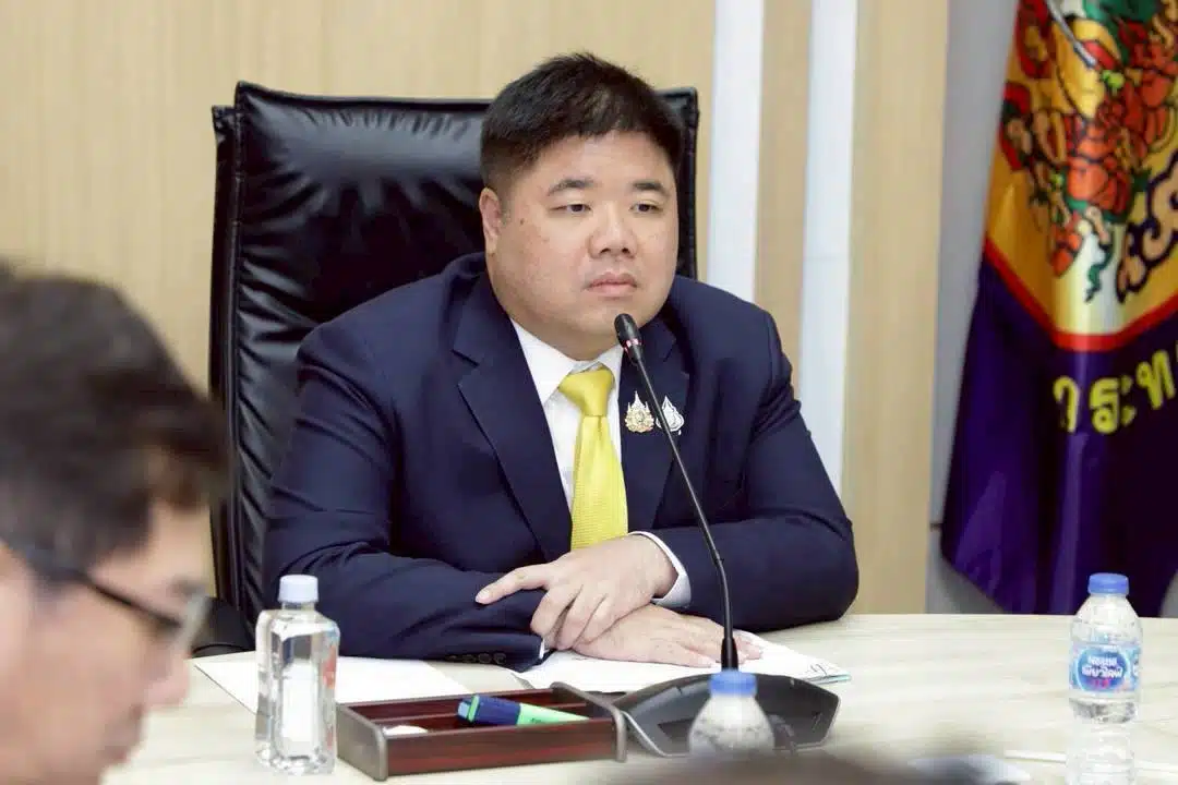 นายพงศ์กวิน จึงรุ่งเรืองกิจ รัฐมนตรีว่าการกระทรวงแรงงาน