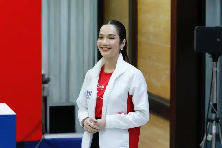 ประวัติ อ๋อม สกาวใจ