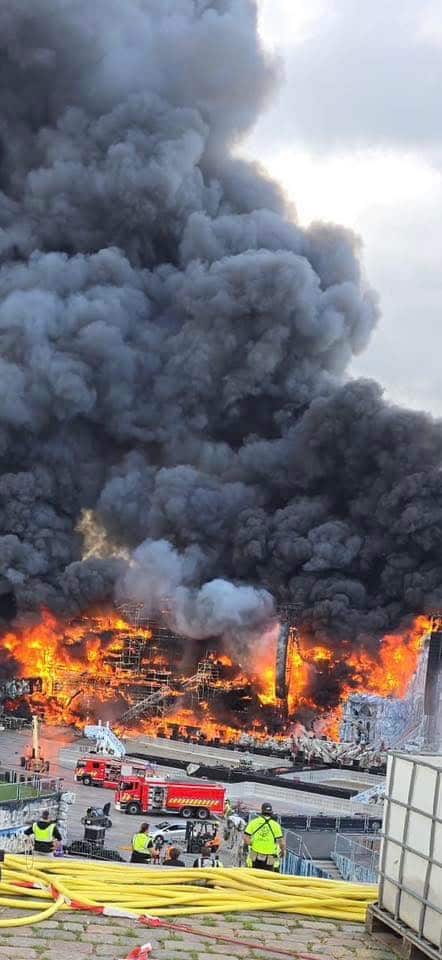 ป๋าเต็ด ส่งกำลังใจ เวทีหลัก Tomorrowland ไฟไหม้ ผู้จัดเจองานหิน แก้ปัญหาใหญ่ใน 48 ชม.-1