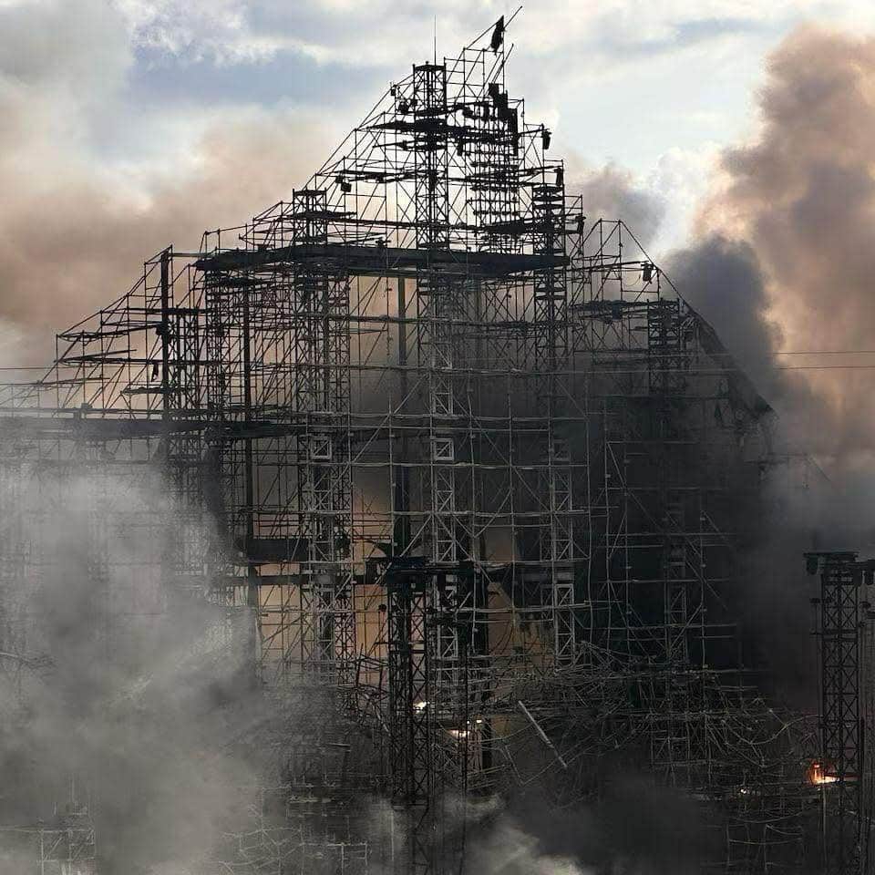 ป๋าเต็ด ส่งกำลังใจ เวทีหลัก Tomorrowland ไฟไหม้ ผู้จัดเจองานหิน แก้ปัญหาใหญ่ใน 48 ชม.-2