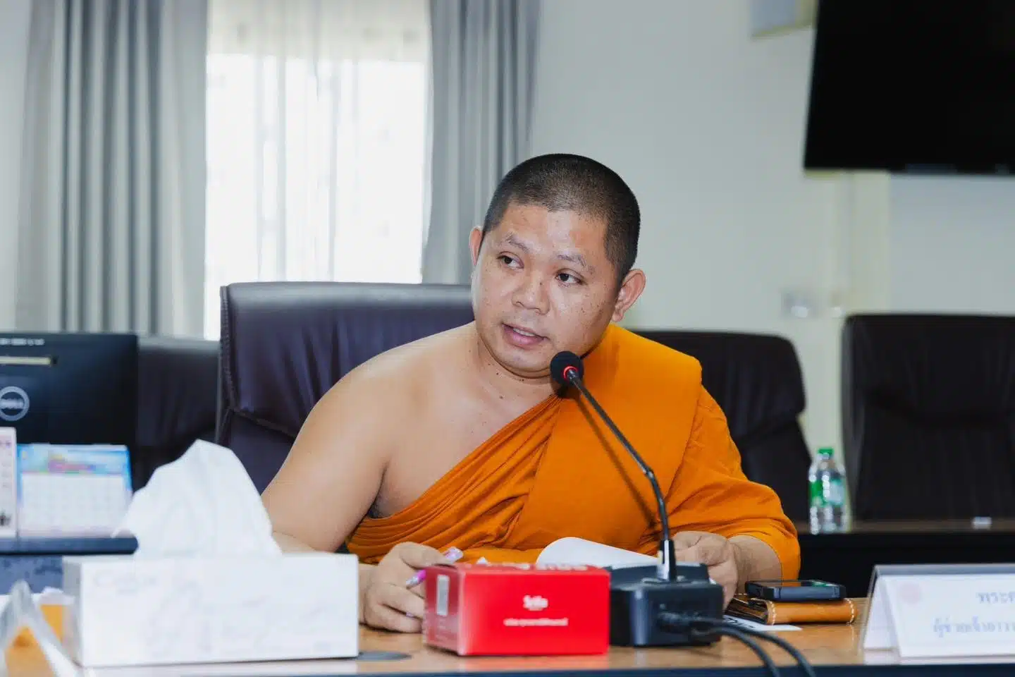 พระครูสิริวิริยธาดา ผู้ช่วยเจ้าอาวาสวัดโสธร - 2
