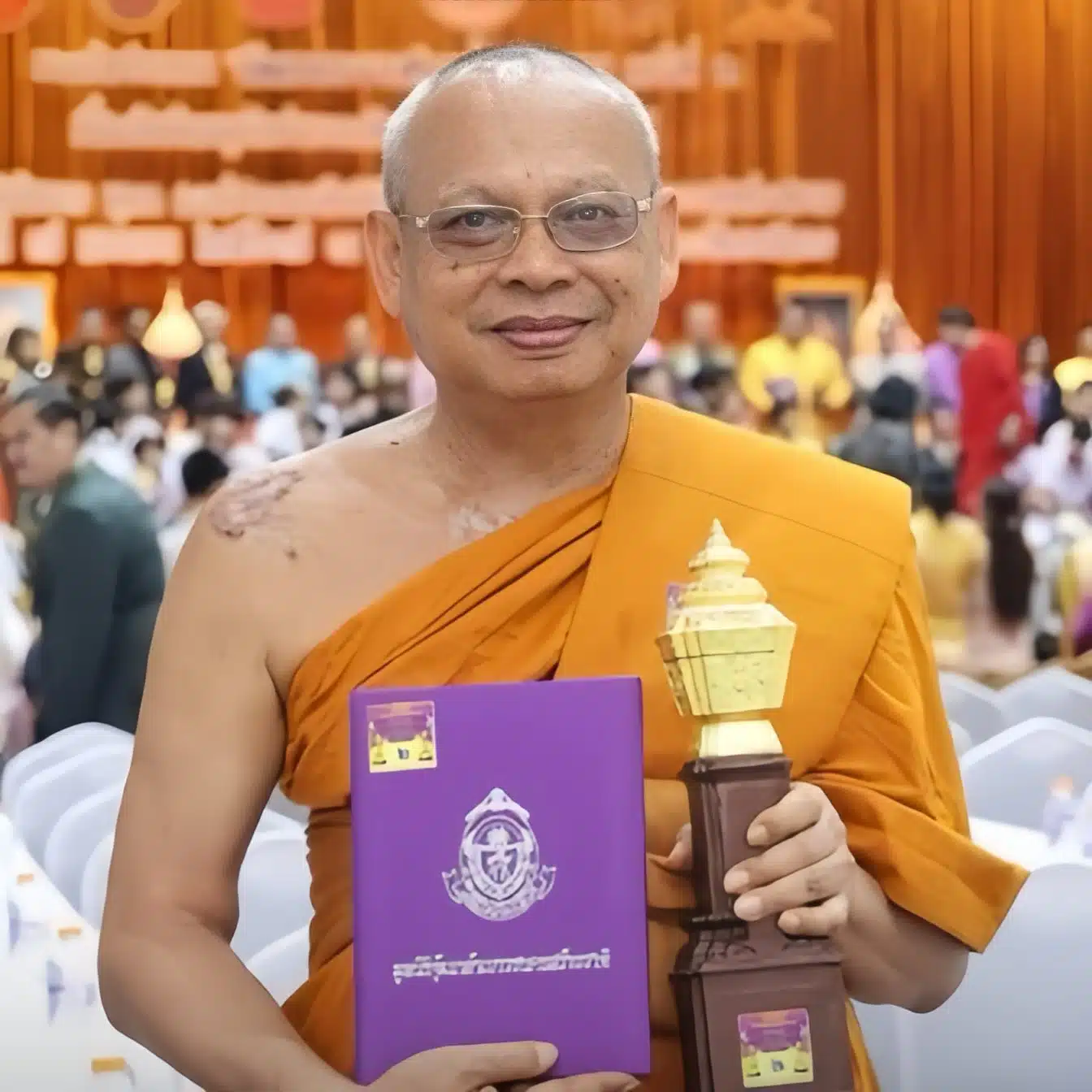 ภาพพระเทพวชิรธีราภรณ์ ภาพ 2