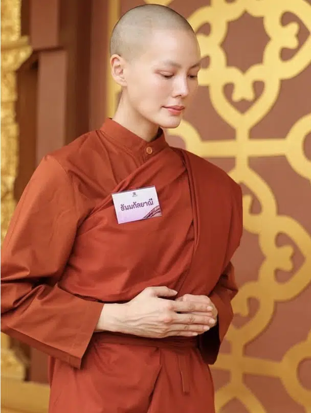 เจนี่ บวชสามเณรี ฉายาทางธรรม ธัมมกัลยาณี