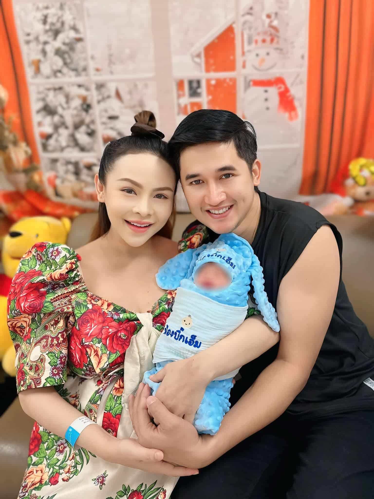 ลูกทุ่งสาว เจอดราม่าถล่ม ลงรูปลูกนอนบนกองเงิน โพสต์แจงจุดประสงค์ชัดเจน-8