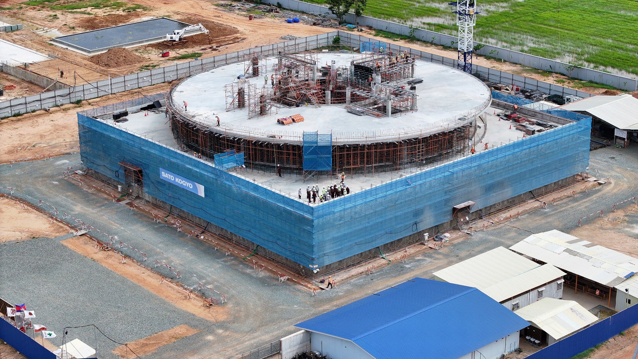 เขมรภูมิใจ สร้างตึกทรง ทุ่นระเบิด PMN-2 กลางเสียมราฐ คาดเปิดใช้ปี 69-4