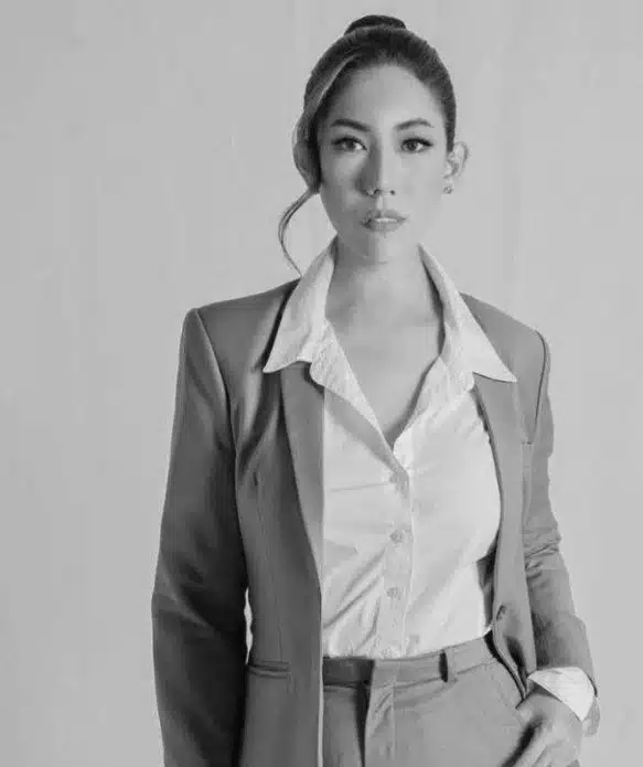 เปิดประวัติ อั้ม ช่างแต่งหน้า