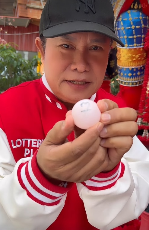 เลขปิงปอง มนต์สิทธิ์ คำสร้อย 16 7 68 ล้วงไหขอโชคท้าวเวสสุวรรณ-3