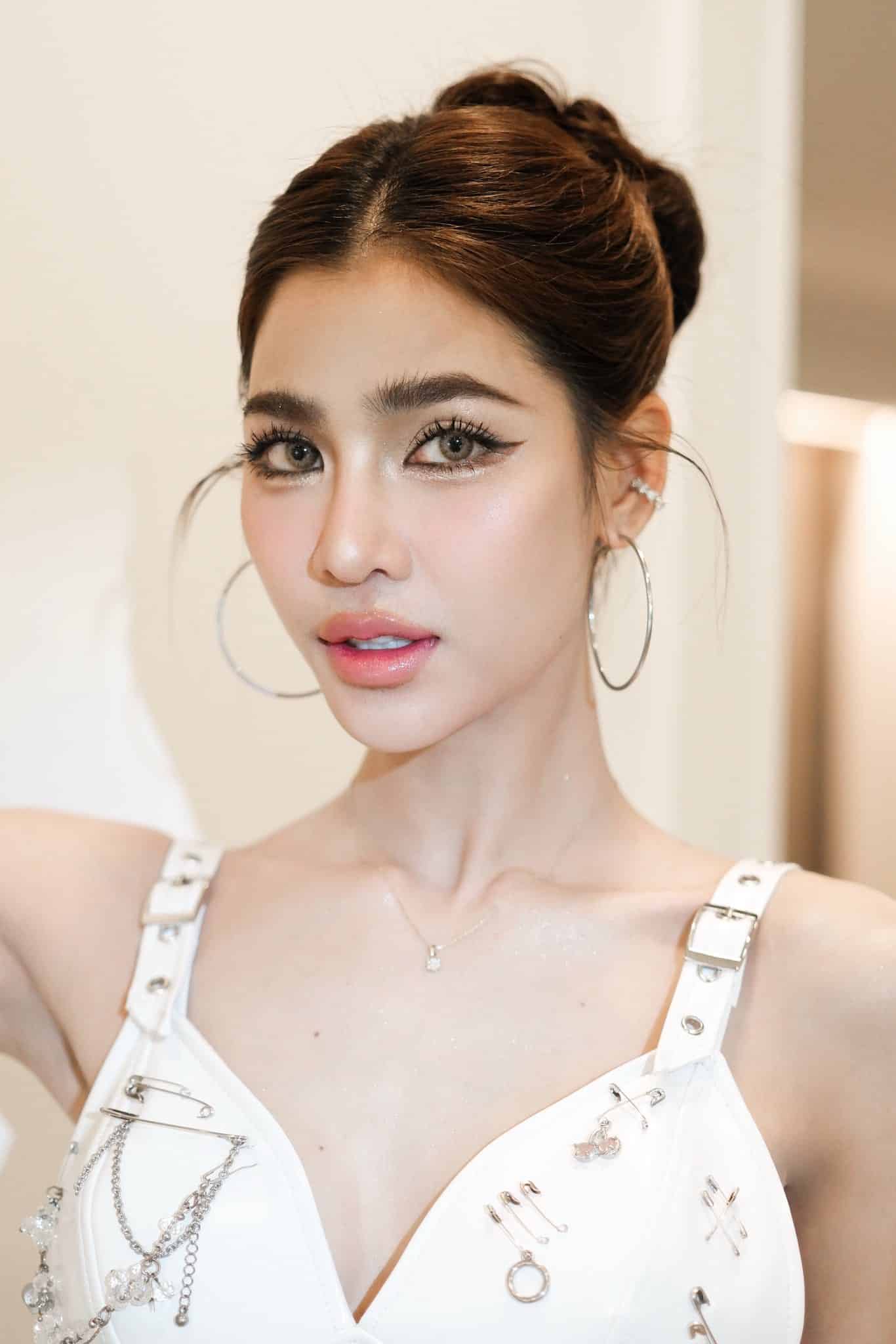 แบม ไพลิน - 2